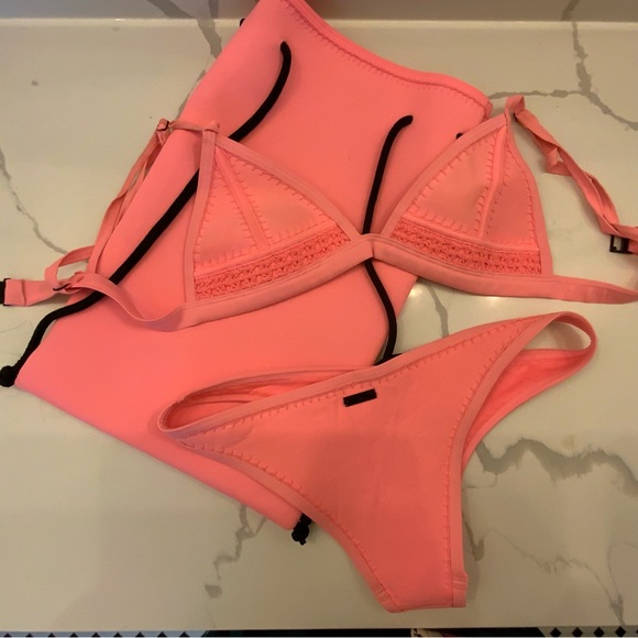 TRIANGL SWIMSUIT PINK SET! - Picture 5 of 5